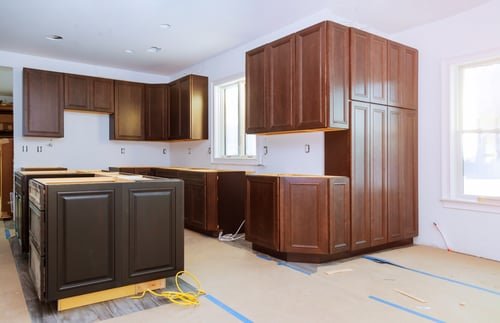 Cabinet Fabrication & Installation / Gabinetes a la Medida